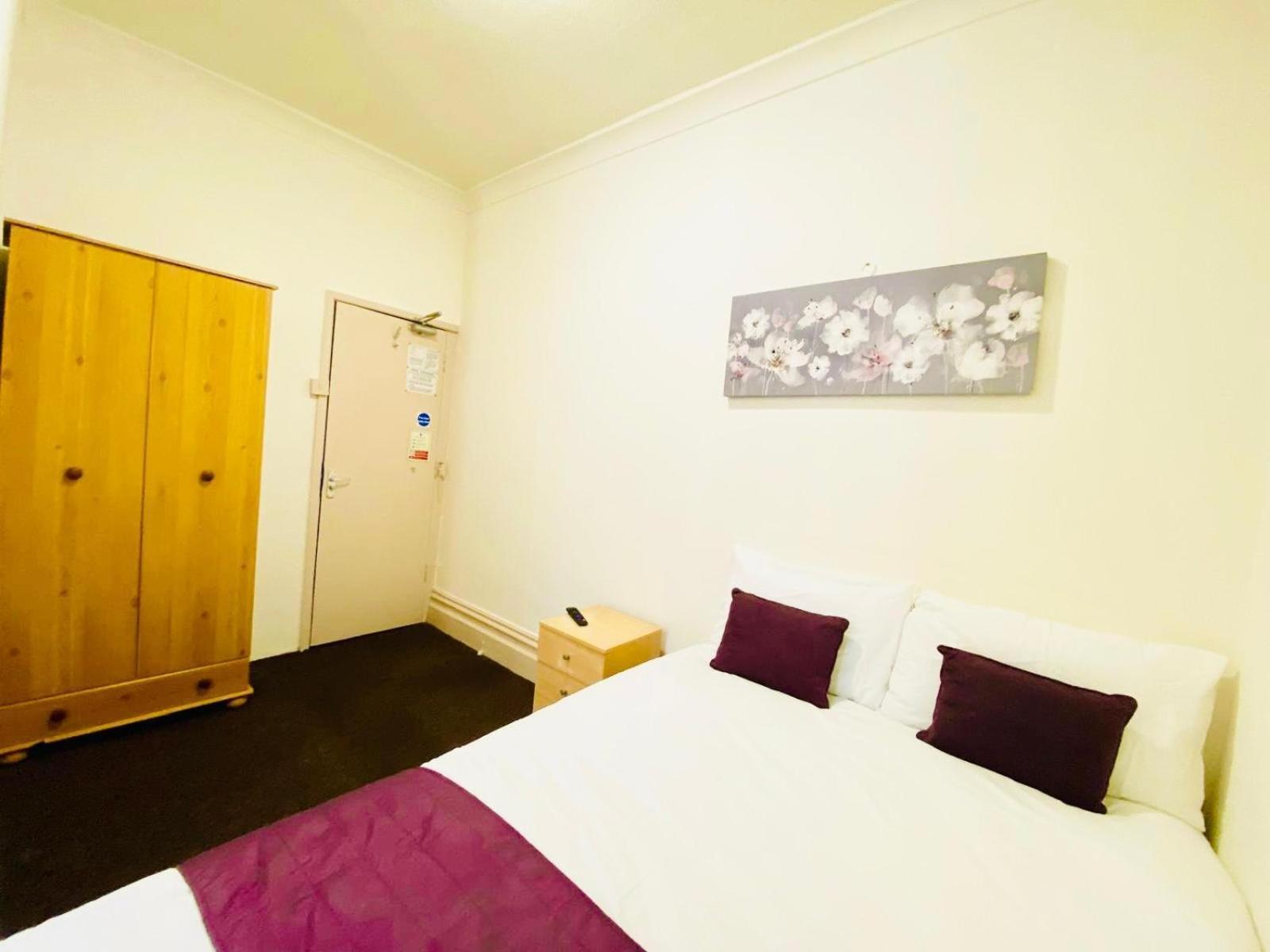 Beach Blackpool Hotel - Great Location, Comfortable Beds Exterior photo