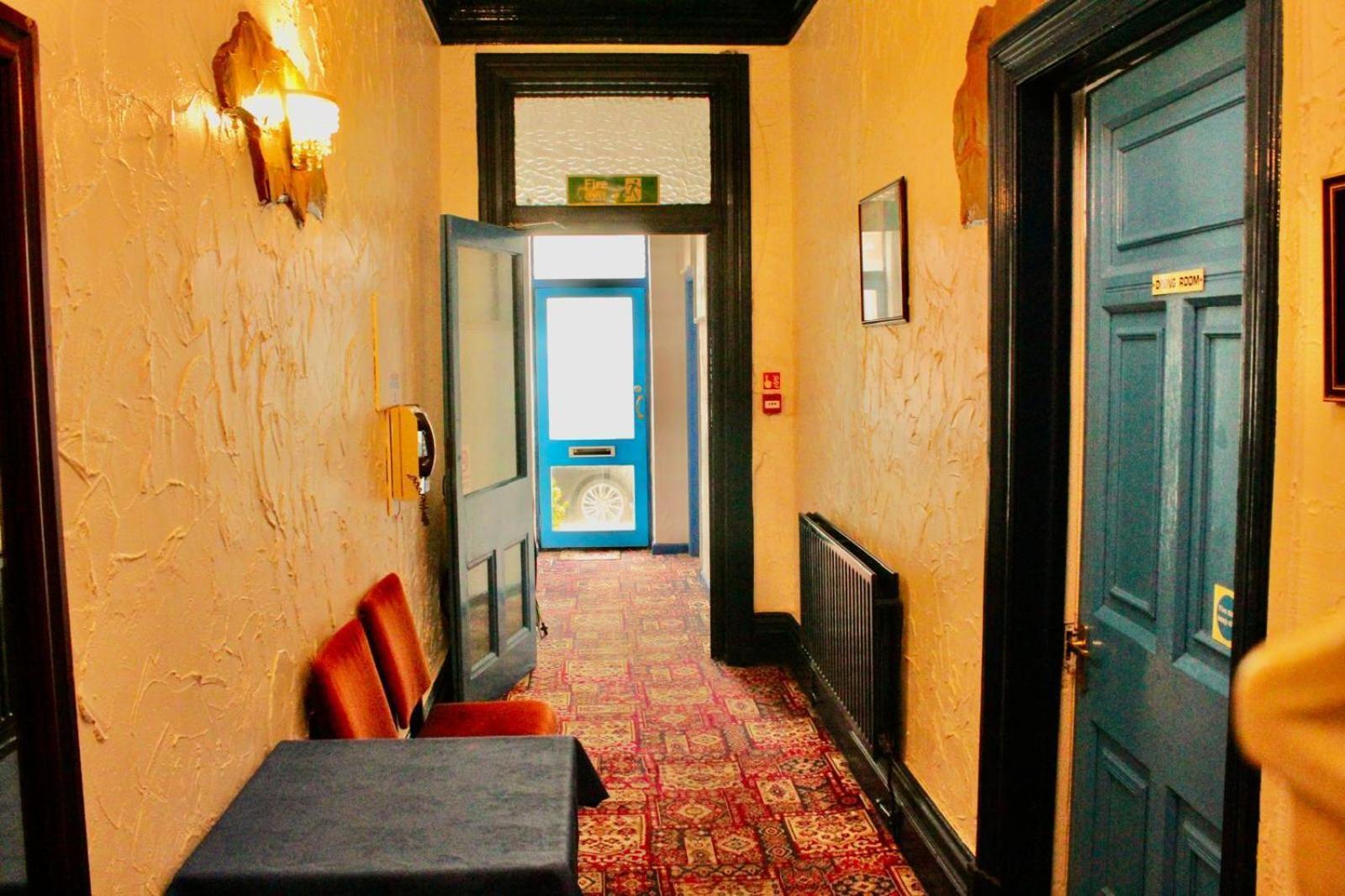 Beach Blackpool Hotel - Great Location, Comfortable Beds Exterior photo